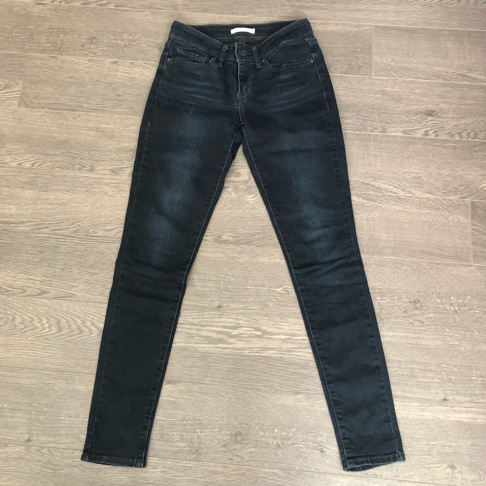 Levi’s 711 Skinny Dark Wash